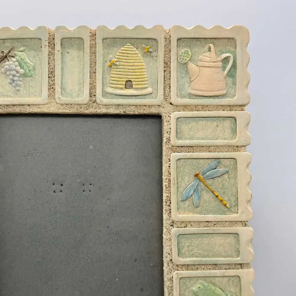 VTG‎ Amor Malden Intl Hand Painted Garden Ceramic 6x4 Picture Frame Cottagecore